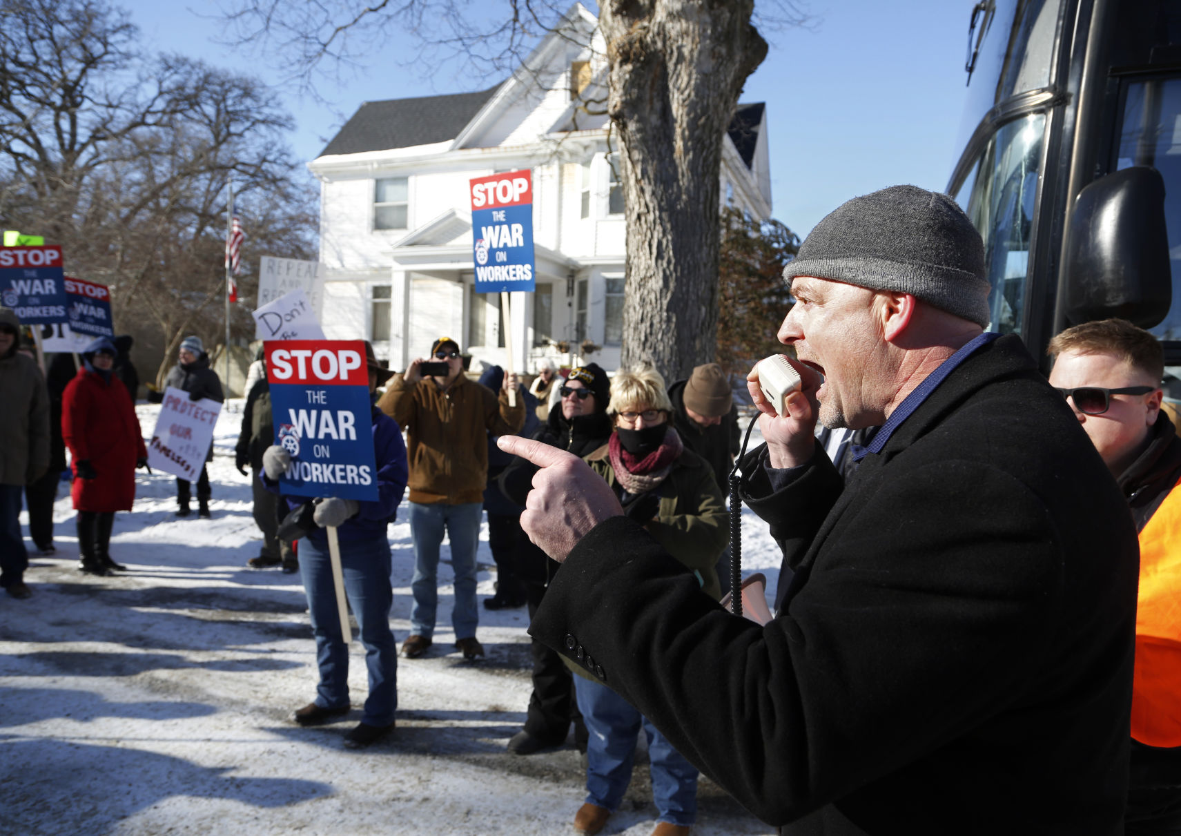 011318mp-Bill-Dix-protest-7